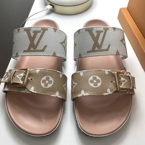 Flat Mules green pink and white sandals (bom dia)